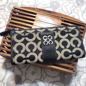 Coach Julia Op Art Signature Logo Accordion Zip Around Luxury Designer Wallet